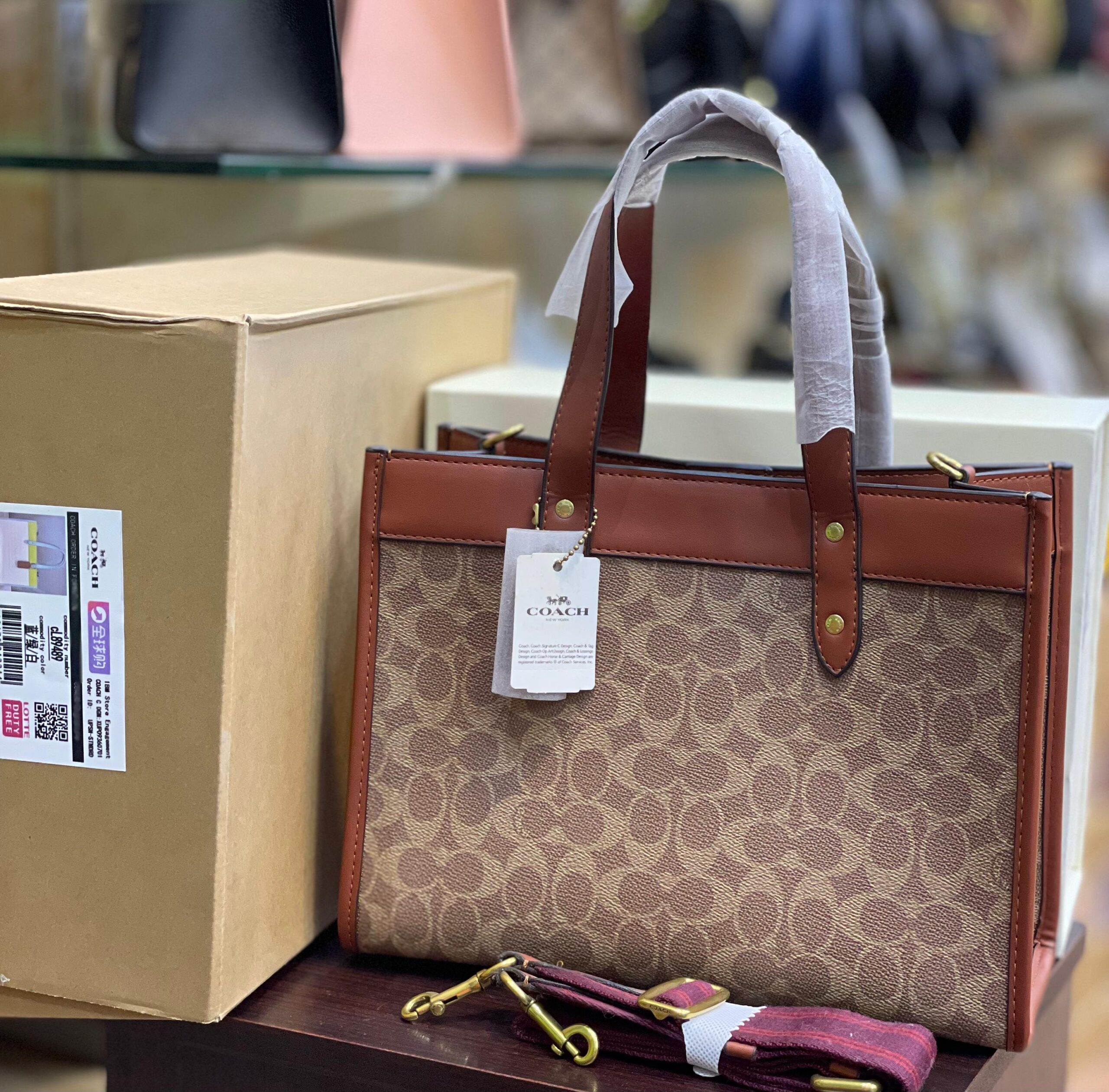 Coach Field Tote 30 In Colorblock With Coach Badge - Image 5